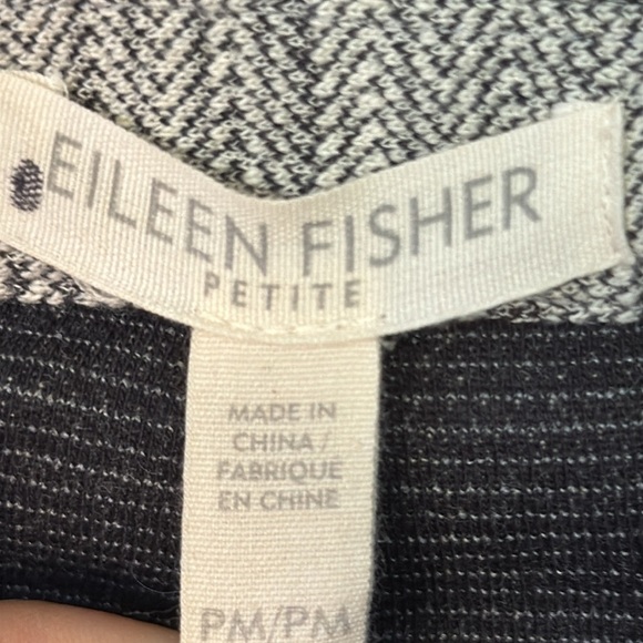 Eileen Fisher Chevron Knit Long Shacket Size M - Picture 11 of 12